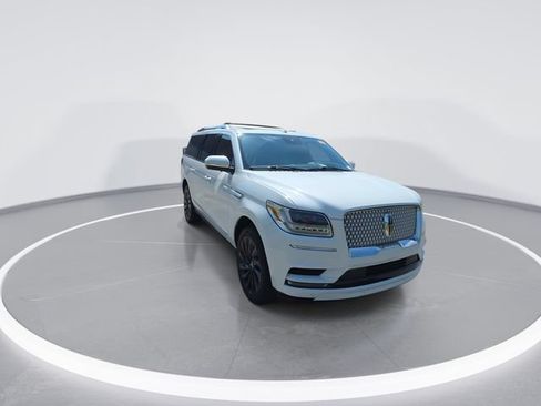 Used 2021 Lincoln Navigator L Reserve AWD/4WD image 4