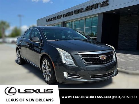Used 2016 Cadillac XTS Luxury FWD image 1