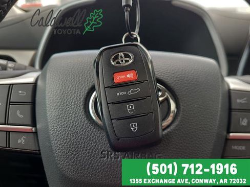 Certified 2025 Toyota Highlander XLE AWD/4WD image 30