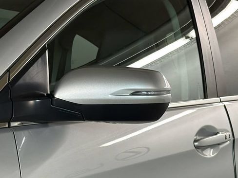 Used 2016 Honda CR-V Touring image 5
