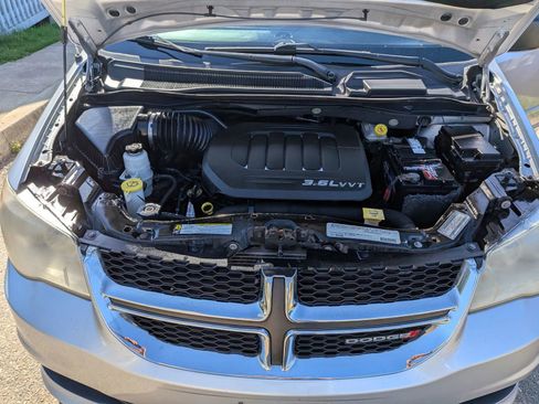 Used 2012 Dodge Grand Caravan SE FWD image 14