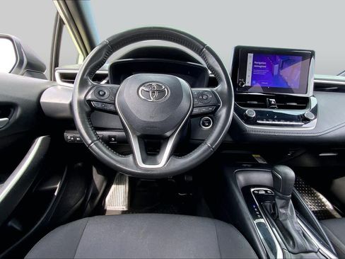 Used 2024 Toyota Corolla SE w/ SE Package FWD image 6