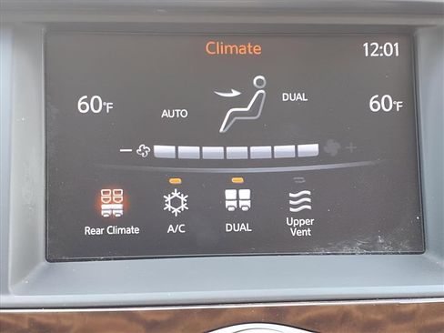 Used 2018 Nissan Armada SL image 16