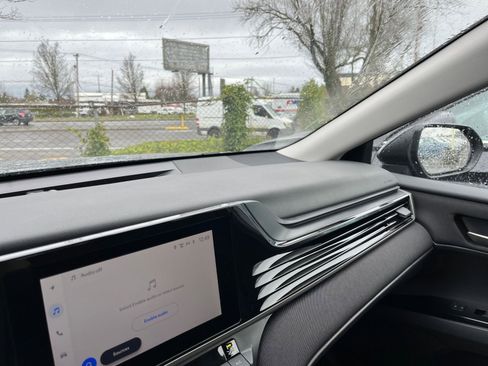 Used 2025 Toyota Camry LE image 35