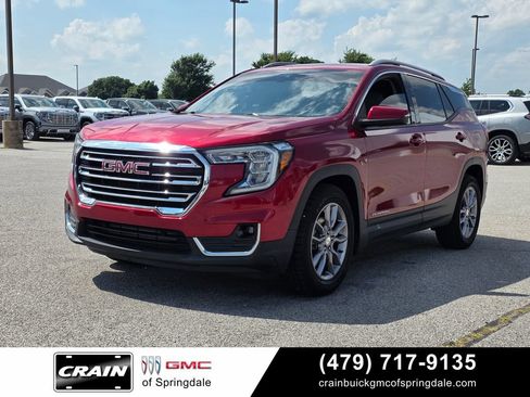Used 2022 GMC Terrain SLT FWD image 3
