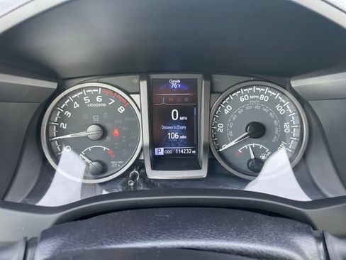 Used 2023 Toyota Tacoma TRD Off-Road AWD/4WD image 9