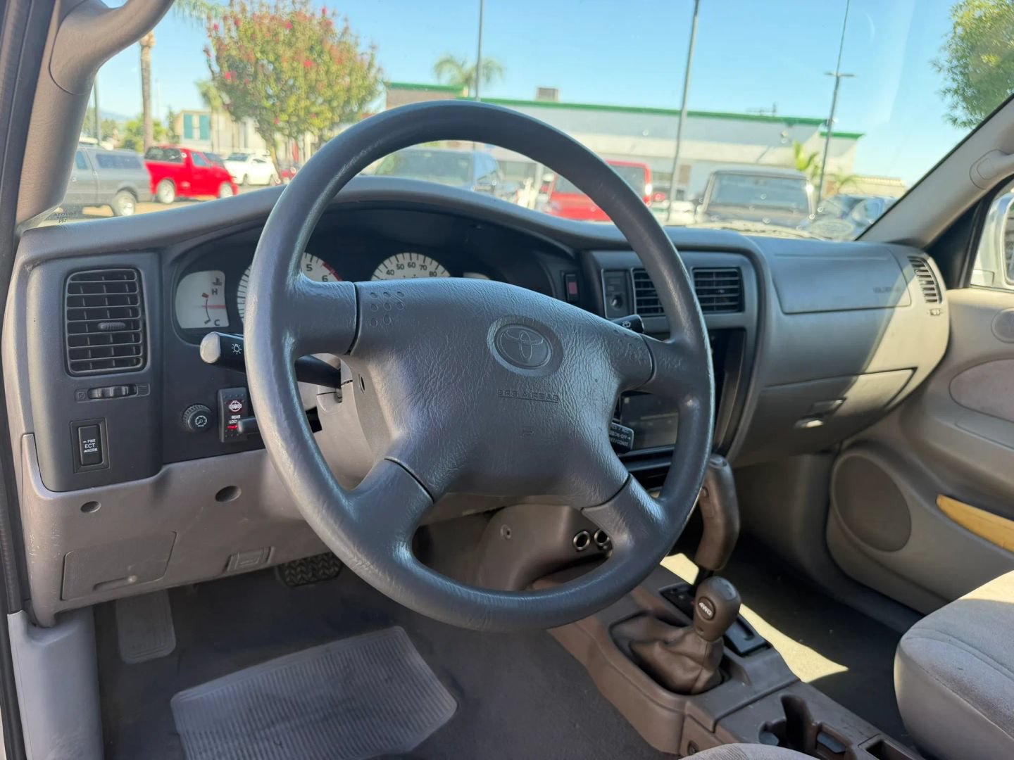 Used 2003 Toyota Tacoma 4x4 Xtracab V6 image 11