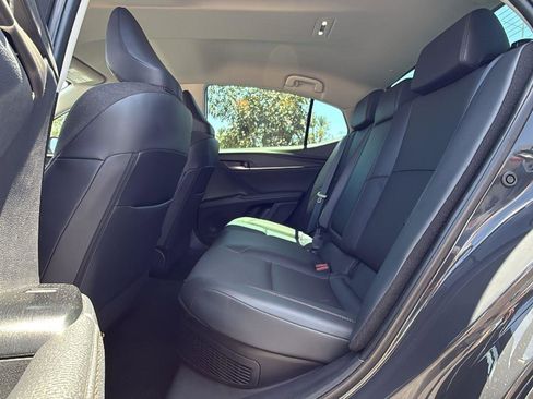 Used 2025 Toyota Camry XLE FWD image 22