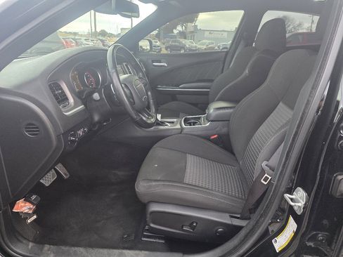 Used 2022 Dodge Charger GT image 11