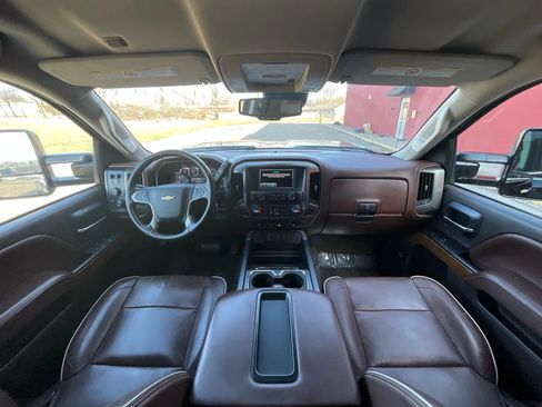 Used 2015 Chevrolet Silverado 2500 High Country w/ Duramax Plus Package AWD/4WD image 19