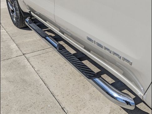 New 2026 GMC Sierra 1500 SLE w/ X31 Off-Road Package image 12