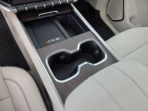 New 2026 GMC Acadia Denali w/ Super Cruise Package image 27