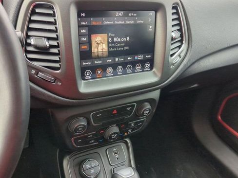 Used 2020 Jeep Compass Trailhawk image 11