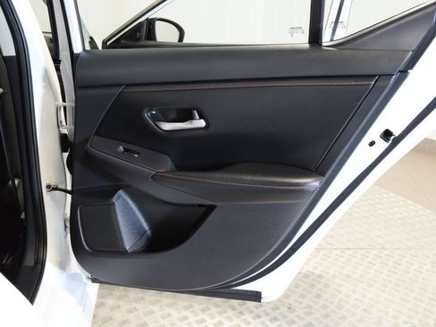 Used 2024 Nissan Sentra SR FWD image 29