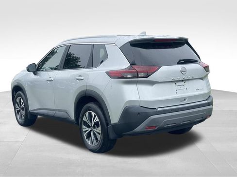Certified 2023 Nissan Rogue SV w/ SV Premium Package AWD/4WD image 5