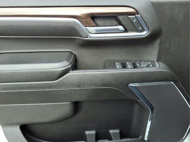 Used 2024 Chevrolet Silverado 1500 LT AWD/4WD image 9