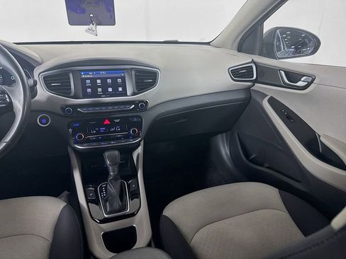 Used 2017 Hyundai Ioniq SEL image 26