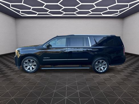 Used 2015 GMC Yukon XL Denali w/ Touring Package AWD/4WD image 7