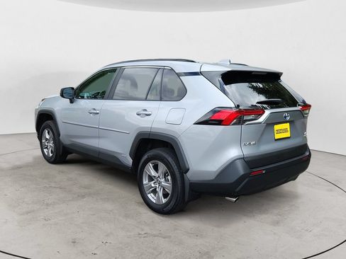 Used 2024 Toyota RAV4 LE AWD/4WD image 7