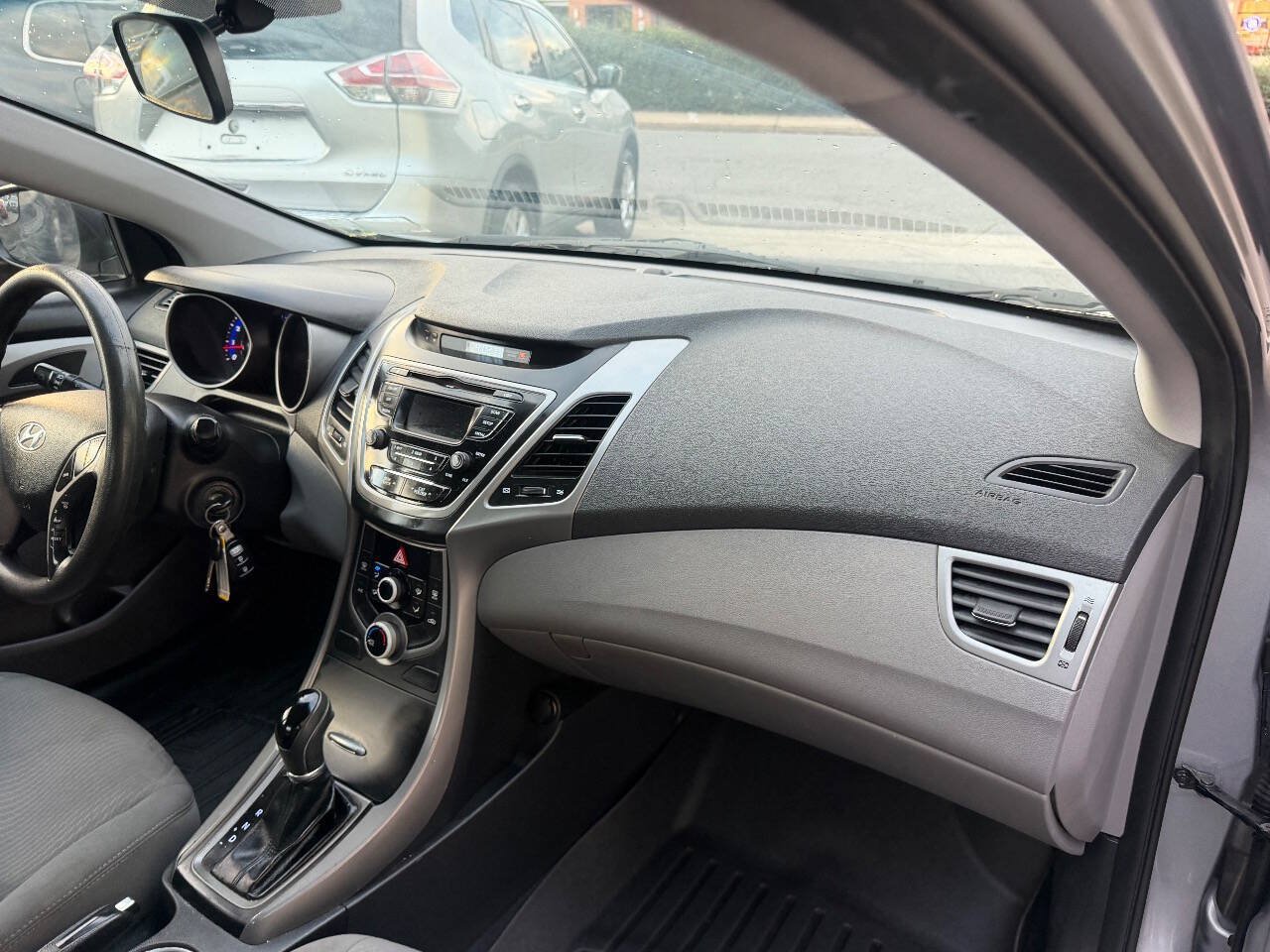 Used 2015 Hyundai Elantra SE FWD image 26
