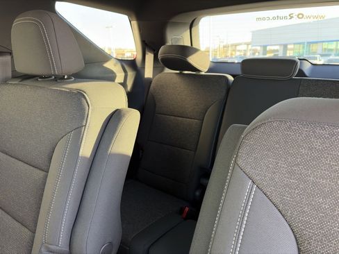 Used 2025 Chevrolet Traverse LT w/ LPO, Floor Liner Package image 10