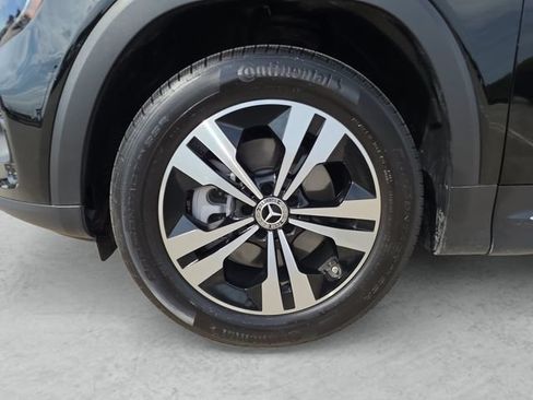 Used 2025 Mercedes-Benz GLB 250 image 23