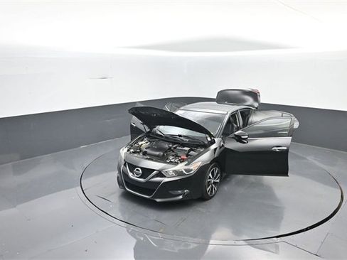 Used 2018 Nissan Maxima Platinum image 35