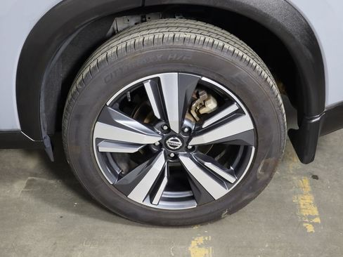 Used 2021 Nissan Rogue SL AWD/4WD image 44