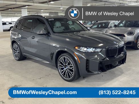 Used 2025 BMW X5 xDrive40i w/ M Sport Package AWD/4WD image 1
