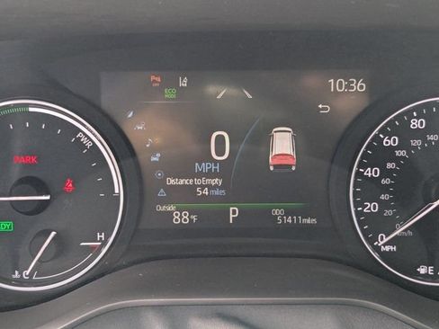 Used 2024 Toyota Sienna Platinum FWD image 28