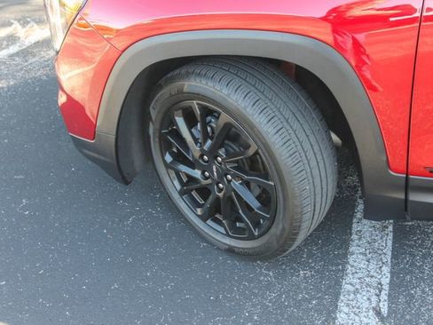 Used 2023 GMC Terrain SLE w/ Driver Convenience Package image 30