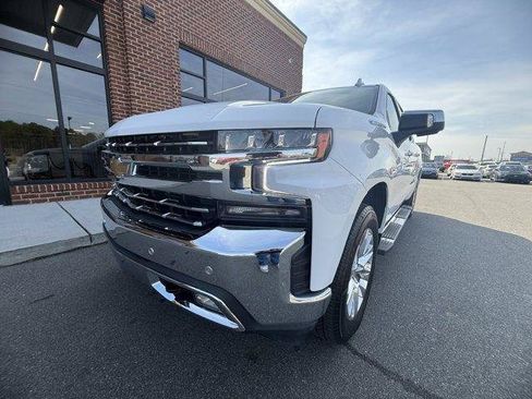 Used 2021 Chevrolet Silverado 1500 LTZ w/ LTZ Premium Package AWD/4WD image 11