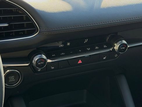New 2026 MAZDA MAZDA3 Hatchback w/Premium Plus Pkg image 33