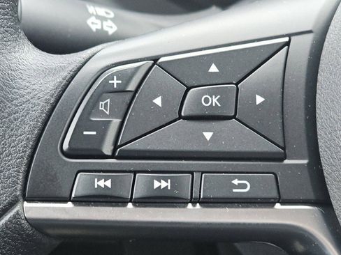 Used 2024 Nissan Kicks SV image 13