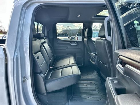 Certified 2023 GMC Sierra 1500 SLT image 27