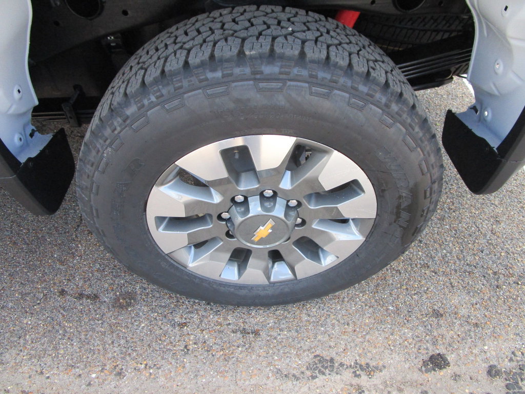 New 2026 Chevrolet Silverado 2500 Custom w/ Custom Value Package AWD/4WD image 10
