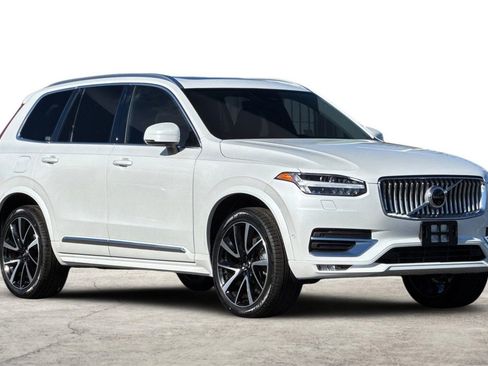 Used 2025 Volvo XC90 B6 Plus w/ Protection Package Premier AWD/4WD image 12