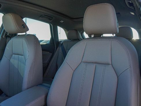 New 2025 Audi Q5 Premium image 9