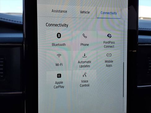 Used 2020 Ford Explorer Platinum w/ Premium Technology Package image 12