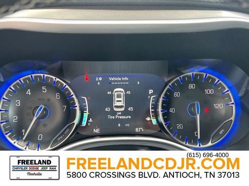 New 2026 Chrysler Pacifica Select image 9