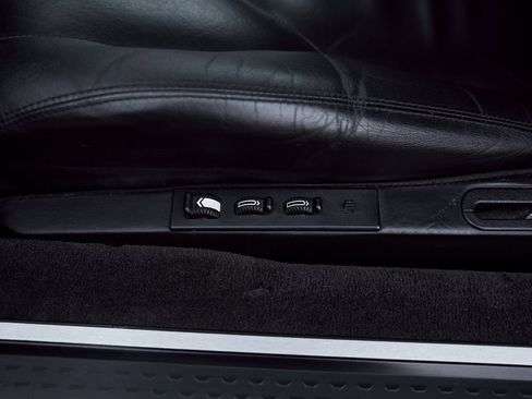 Used 2002 Mercedes-Benz SL 500 w/ SL2 Option Pkg image 33