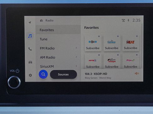 Used 2024 Toyota Tacoma TRD Off-Road image 34