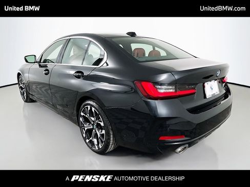 Used 2025 BMW 330i Sedan w/ Convenience Package RWD image 7
