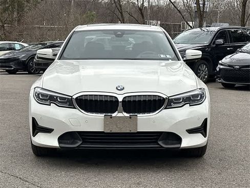 Used 2020 BMW 330i xDrive Sedan w/ Premium Package image 28