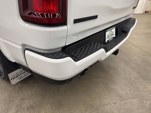 New 2025 RAM 1500 Big Horn image 27