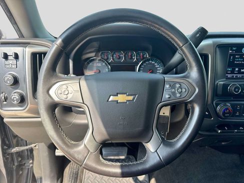 Used 2018 Chevrolet Silverado 1500 LT w/ Midnight Edition AWD/4WD image 20