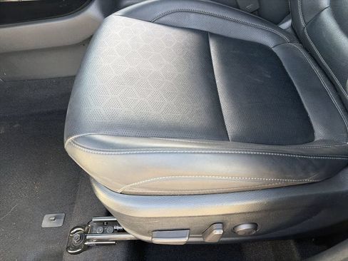 Certified 2025 Kia Seltos EX w/ EX Sunroof Package FWD image 19