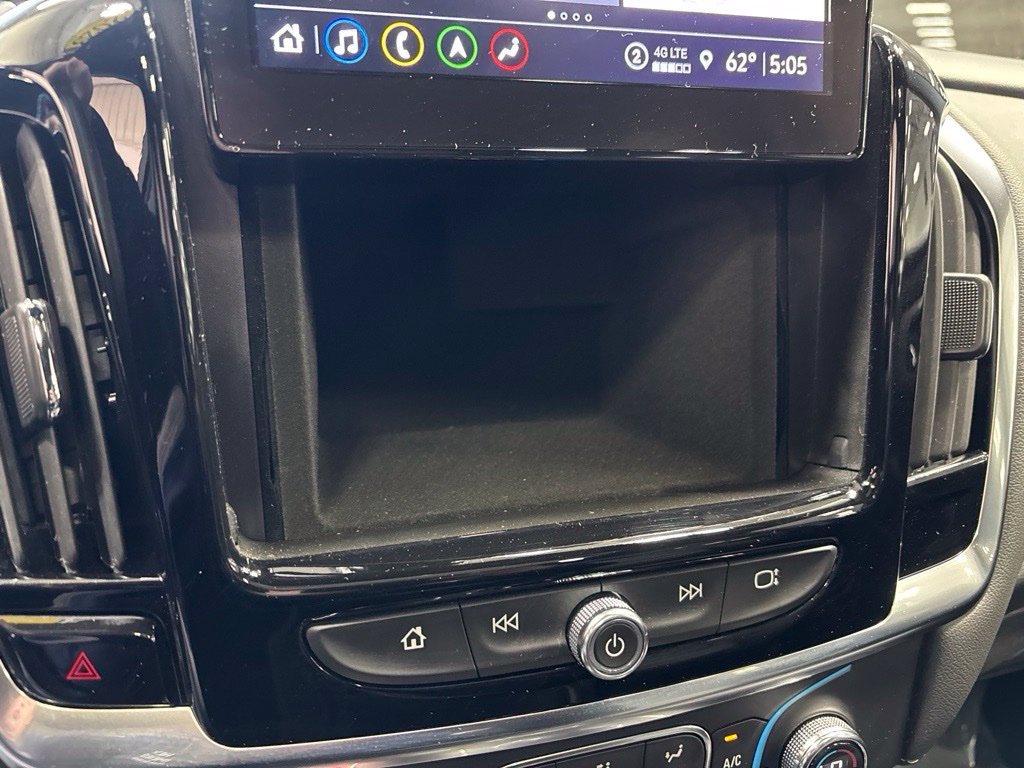 Used 2023 Chevrolet Traverse LT w/ LT Premium Package AWD/4WD image 31