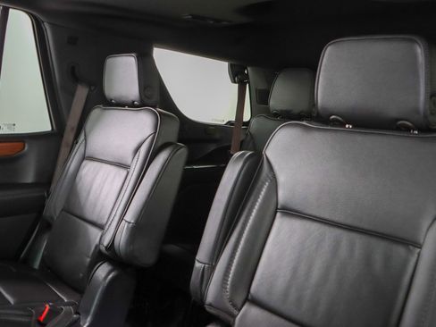 Used 2025 GMC Yukon Denali image 28