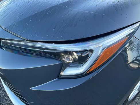 Used 2024 Toyota Corolla XLE image 9